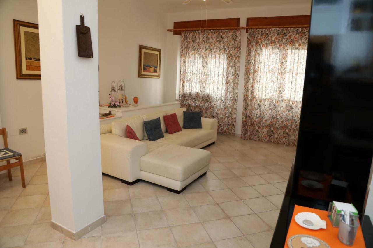 Luxury Apt Διαμέρισμα Calasetta Εξωτερικό φωτογραφία