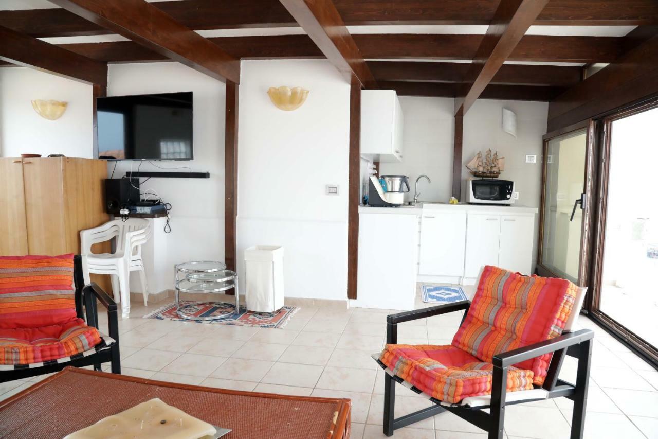 Luxury Apt Διαμέρισμα Calasetta Εξωτερικό φωτογραφία